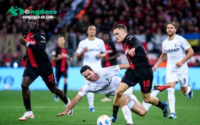 Đua vô địch Bundesliga có nhiều bất ngờ